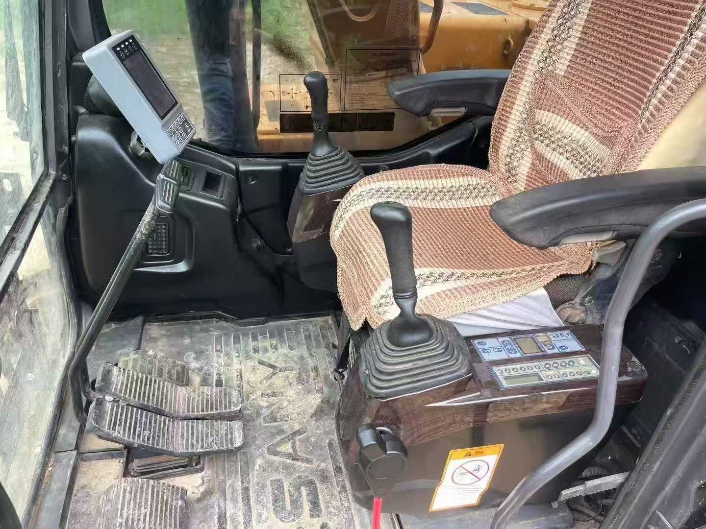 Used Sany SY135 Excavator 2016 Model / 7