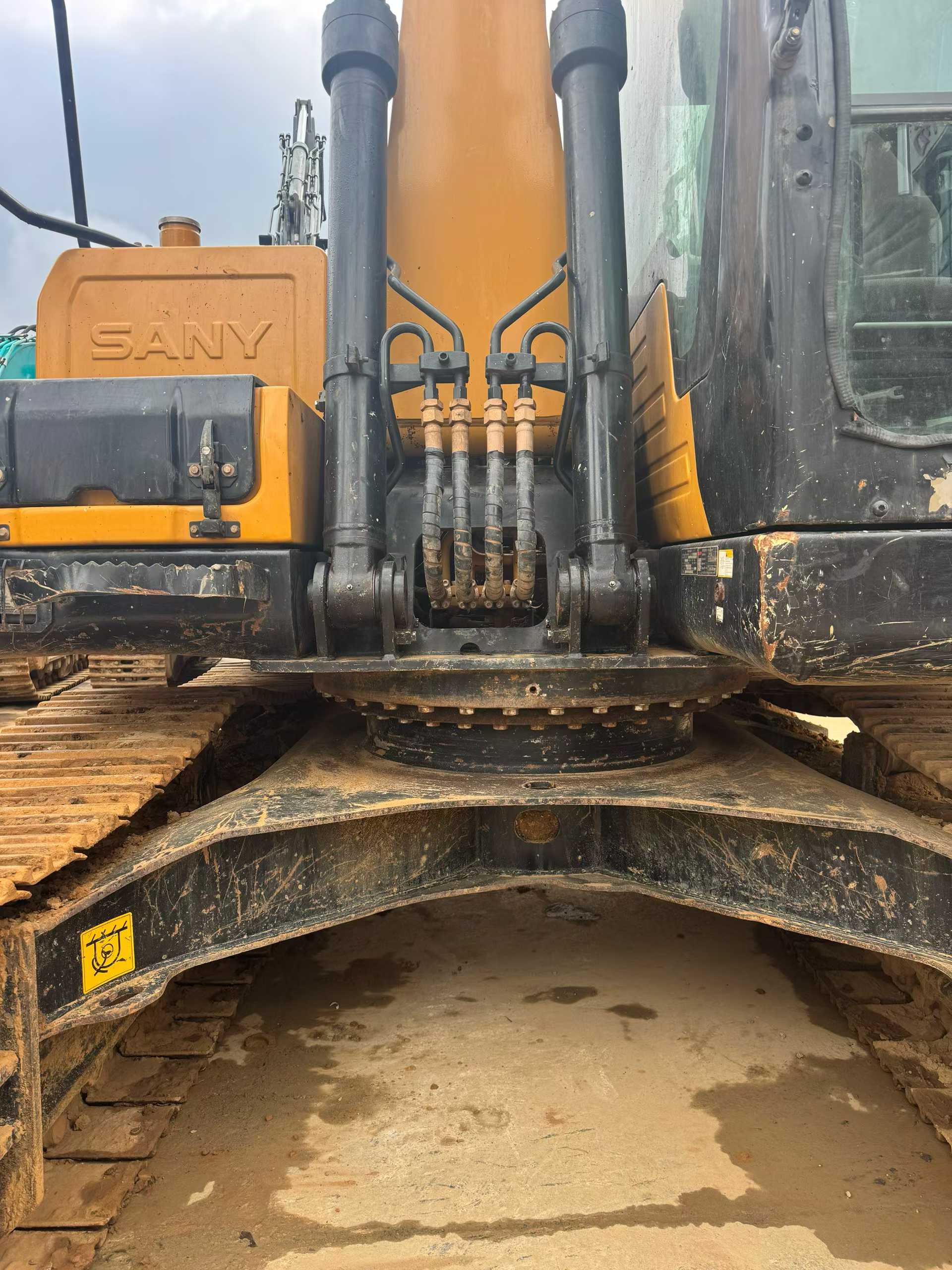 Used Sany SY135 Excavator 2021 Model / 7