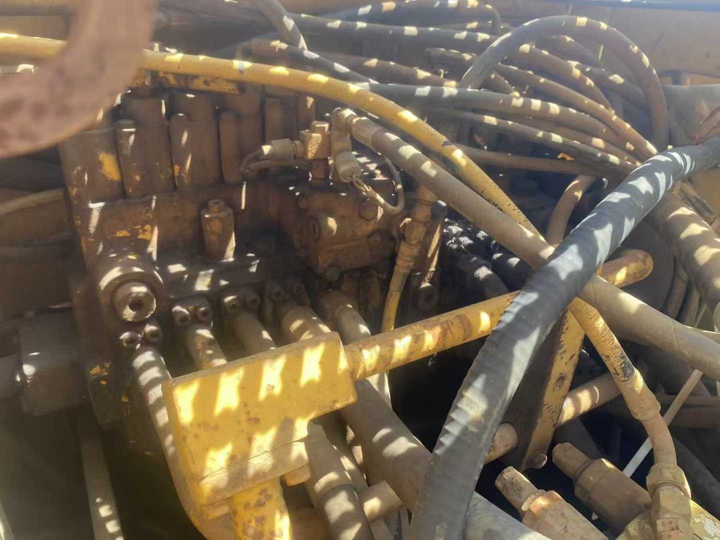 Used Caterpillar 320V2 Excavator 2016 Model / 5