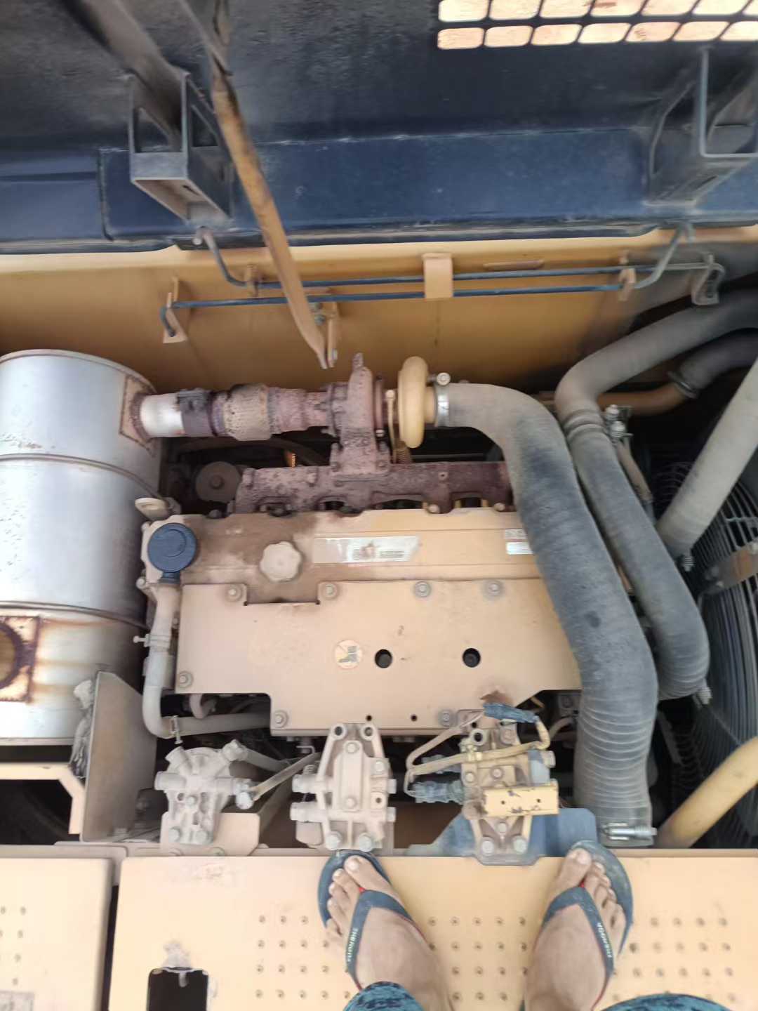 Used Caterpillar 323 Excavator 2012 Model / 8