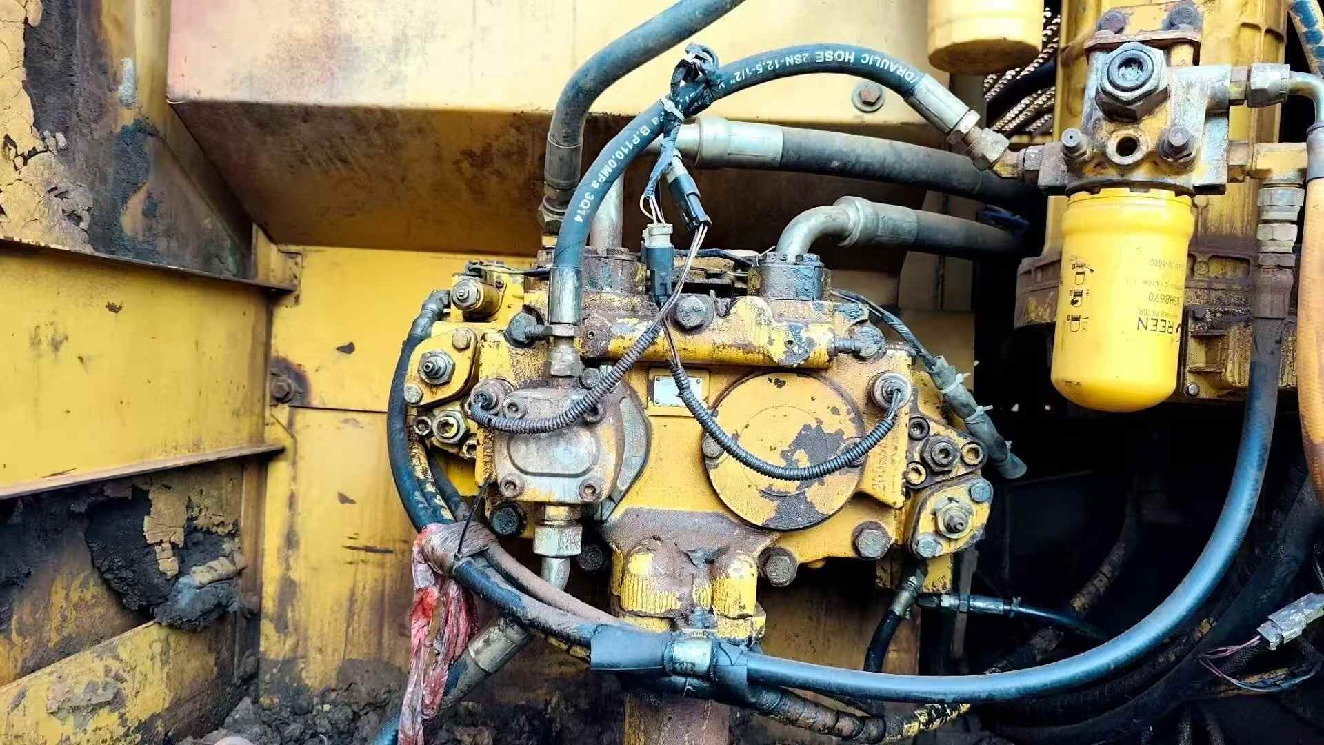 Used Caterpillar 320C Excavator 2016 Model / 4