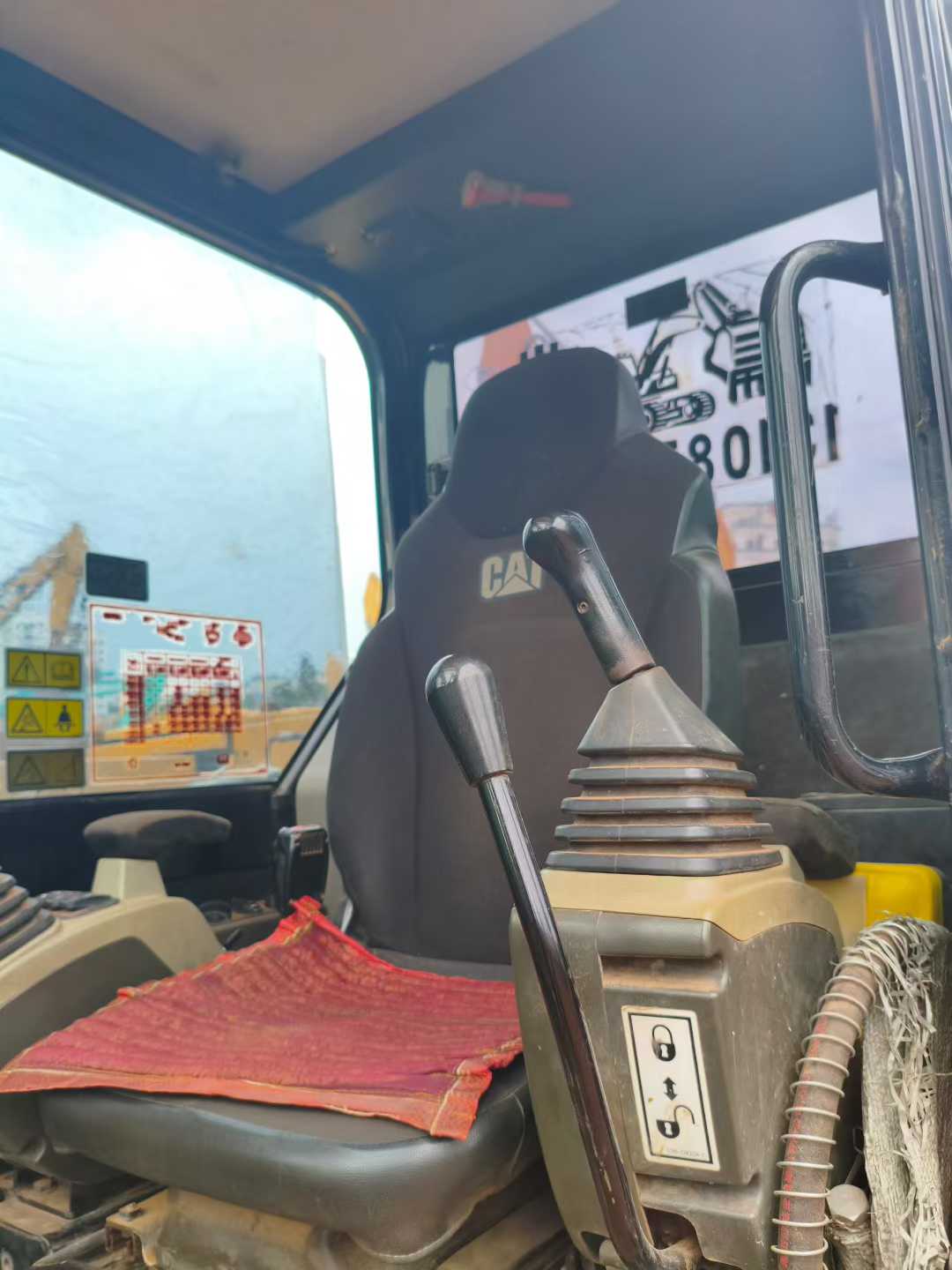 Used Caterpillar 307V2 Excavator 2016 Model / 8