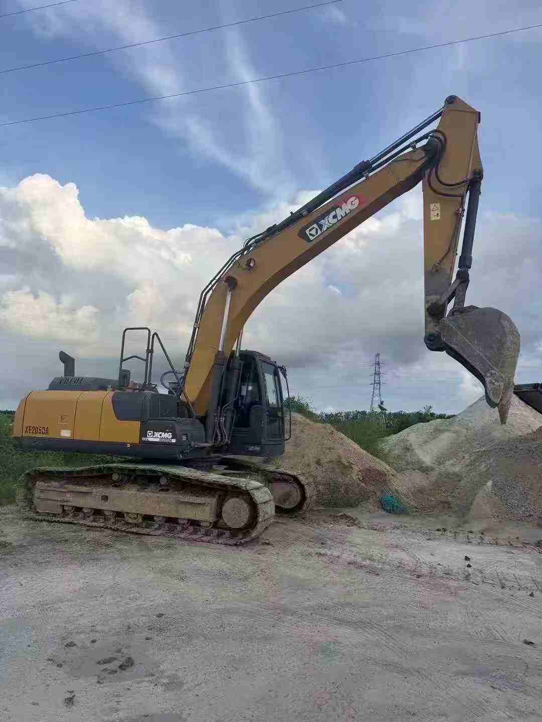 Used XCMG LW200 Excavator 2020 Model / 3