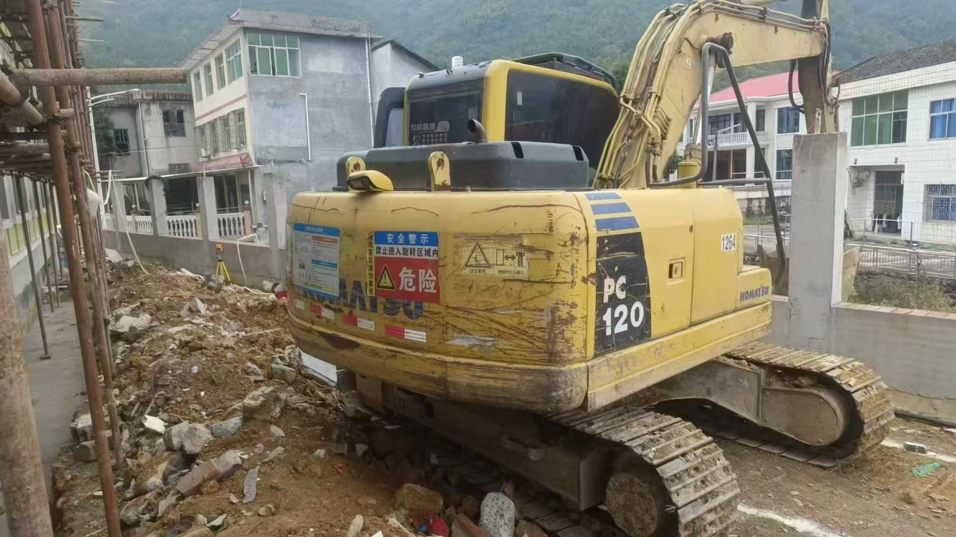 Buy Komatsu PC120-8 Used Excavator / 2 Used Komatsu PC120-8 Excavator 2016 Model / 2