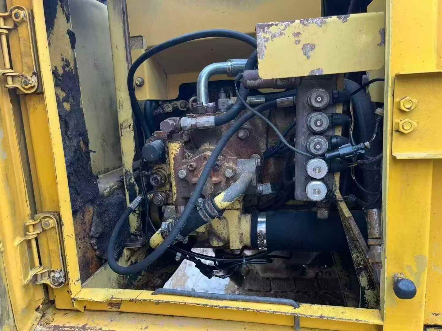 Used Komatsu PC120-6 Excavator 2016 Model / 6