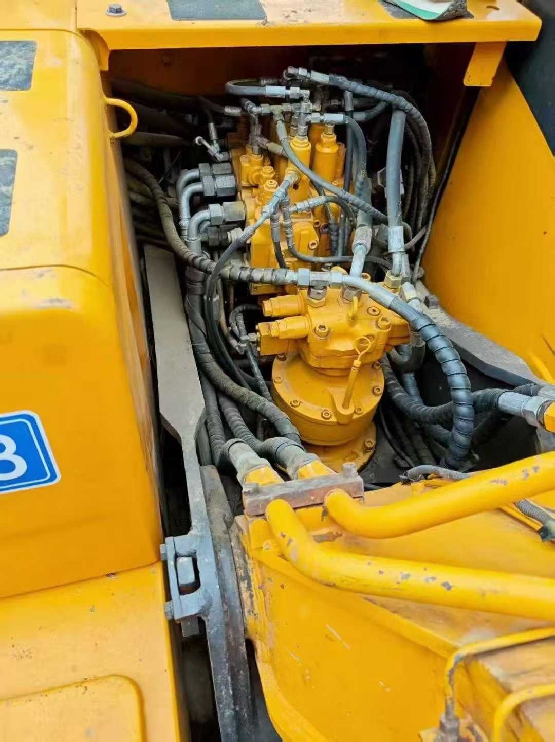 Used Sany SY135 Excavator 2016 Model / 8