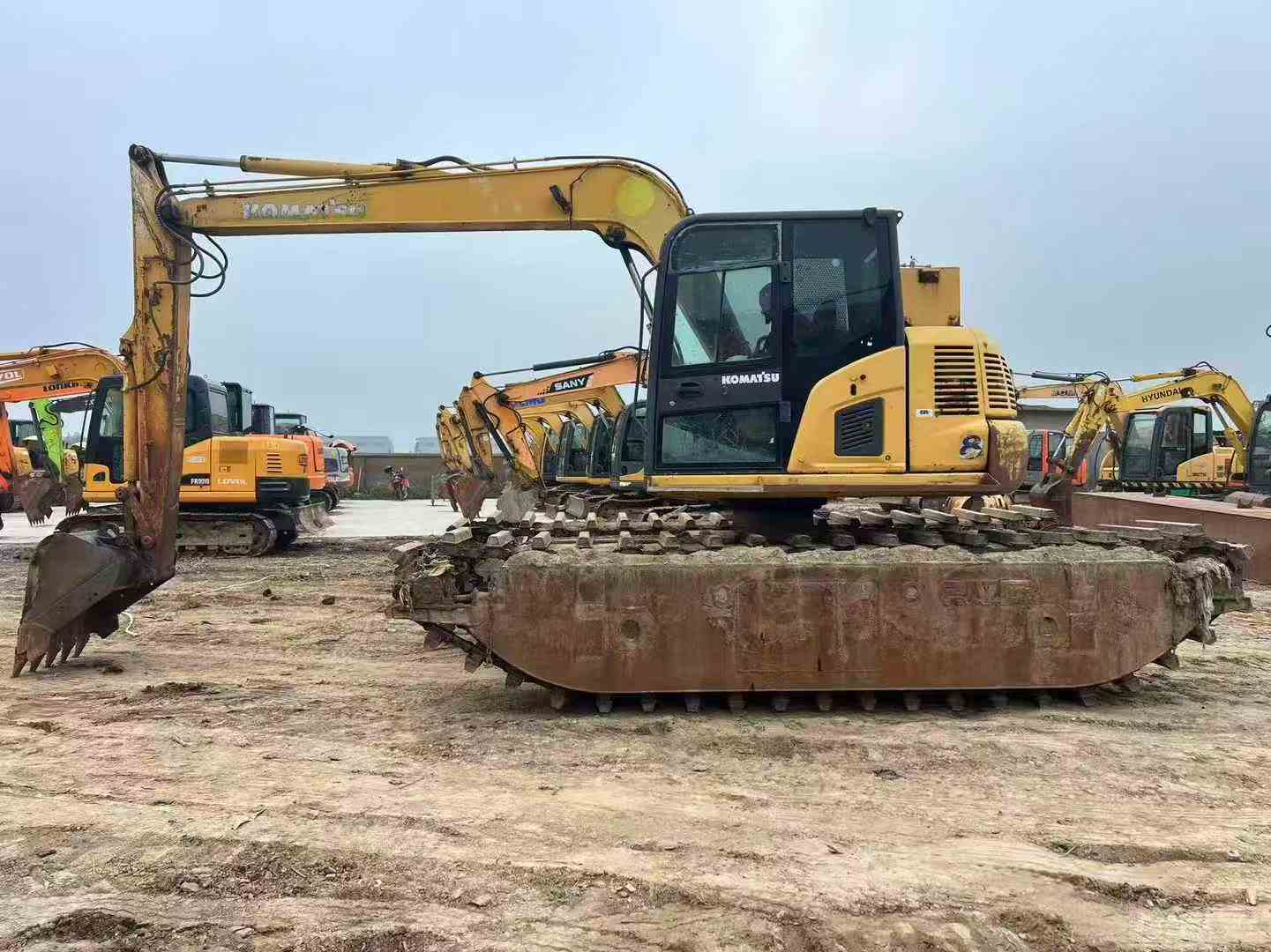 Buy Komatsu PC70 Used Excavator / 2 Used Komatsu PC70 Excavator 2016 Model / 2