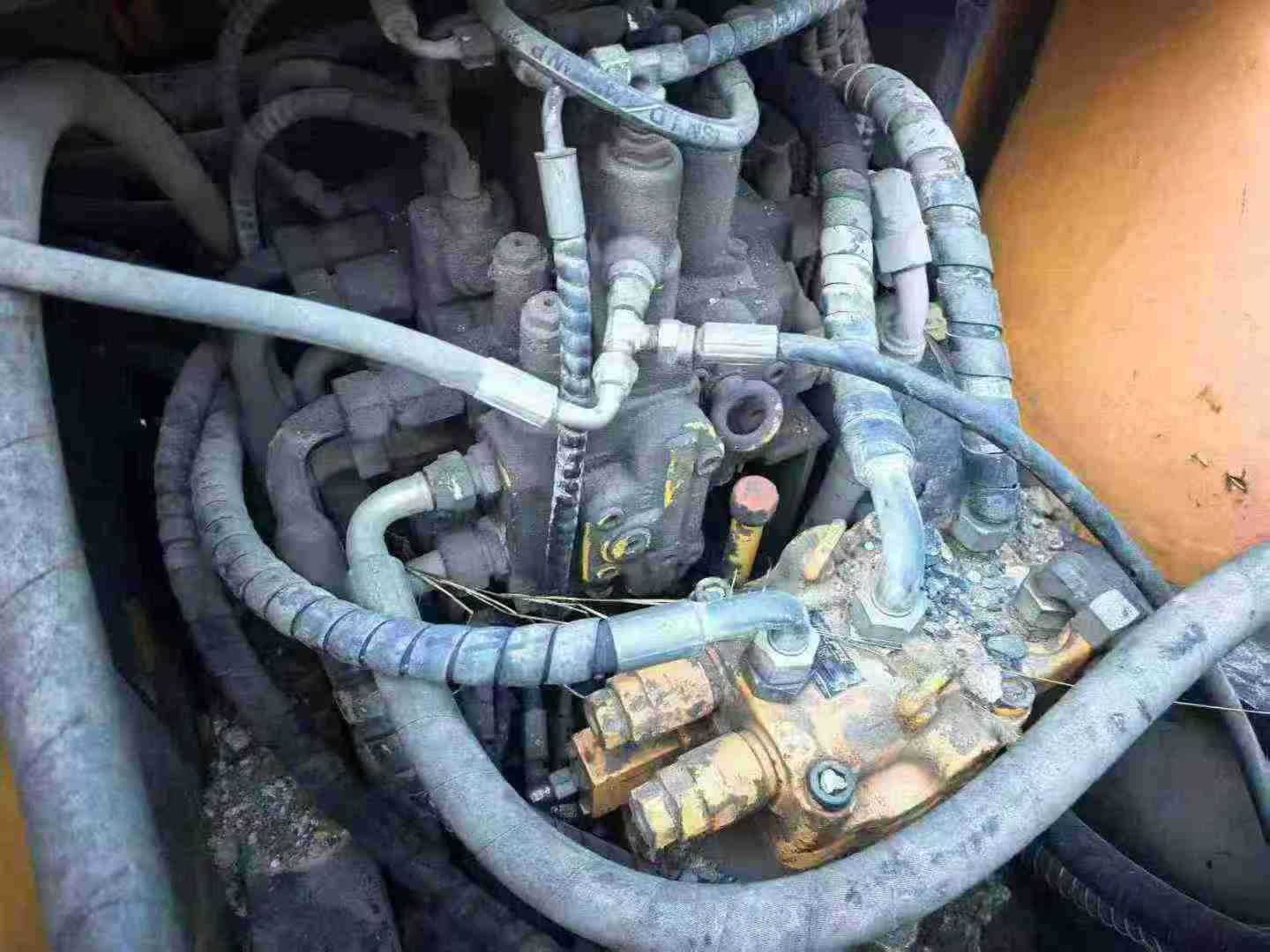 Used Sany SY135 Excavator 2013 Model / 3