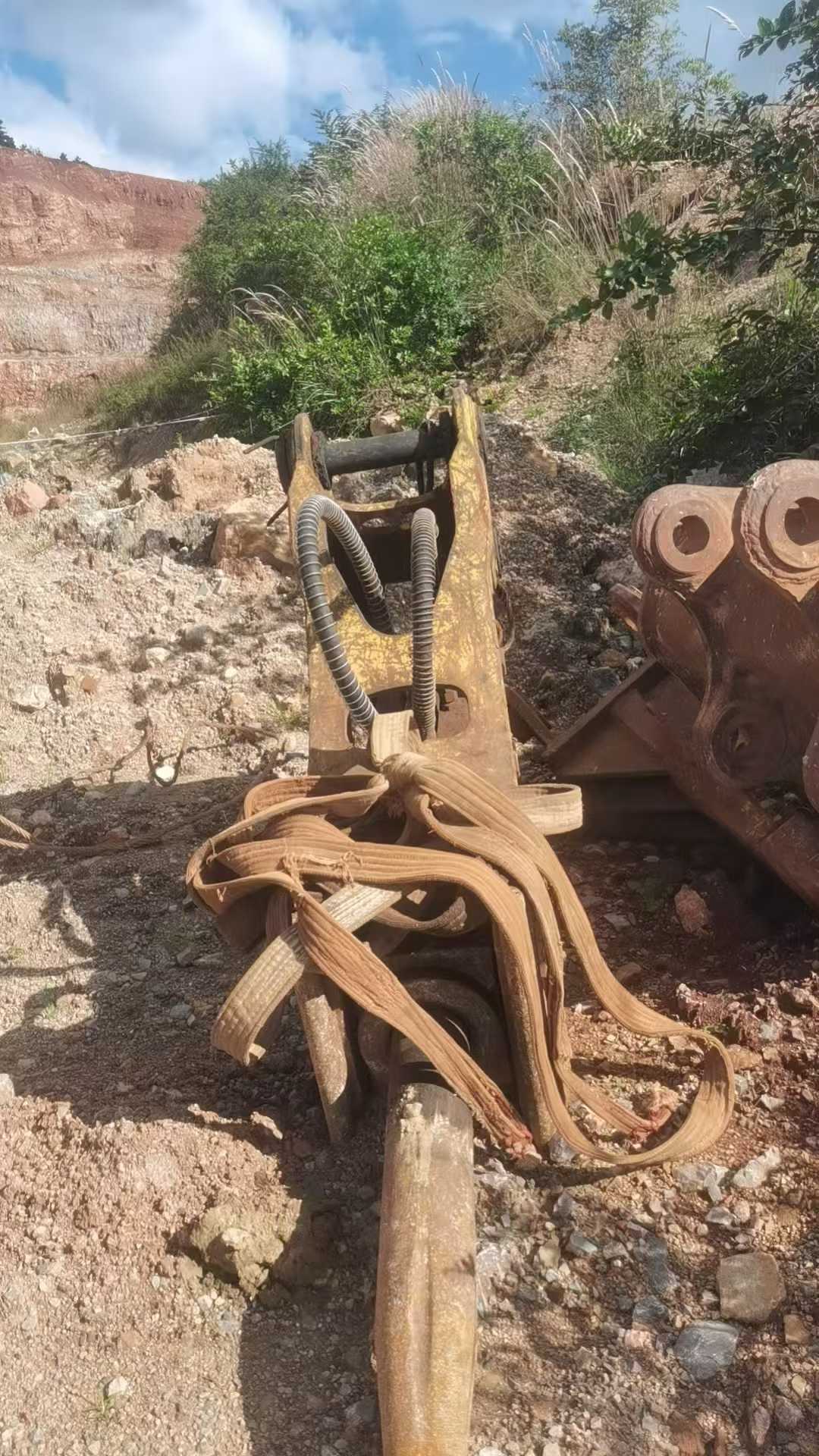 Used Caterpillar 320C Excavator 2016 Model / 4