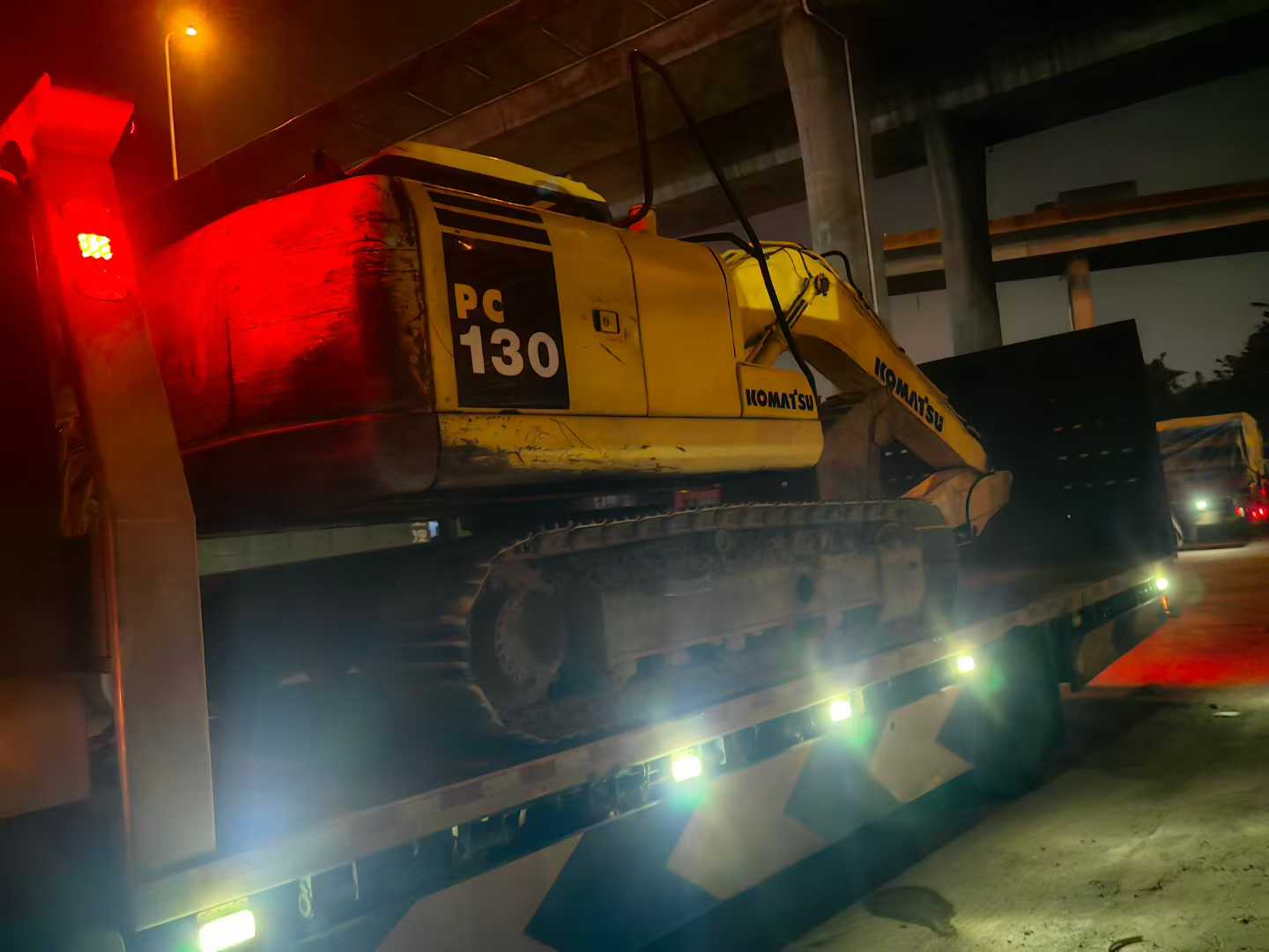 Used Komatsu PC110-7 Excavator 2016 Model / 3