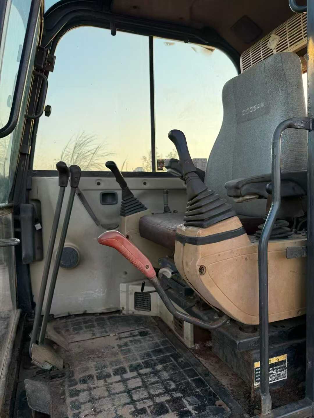 Used Doosan DX60 Excavator 2016 Model / 6