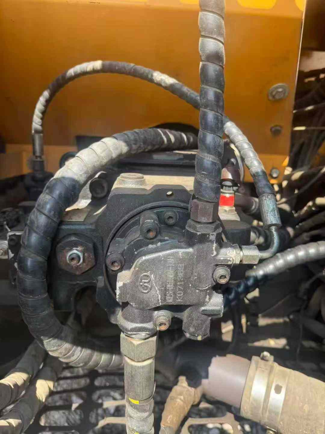 Used Sany SY135 Excavator 2016 Model / 4