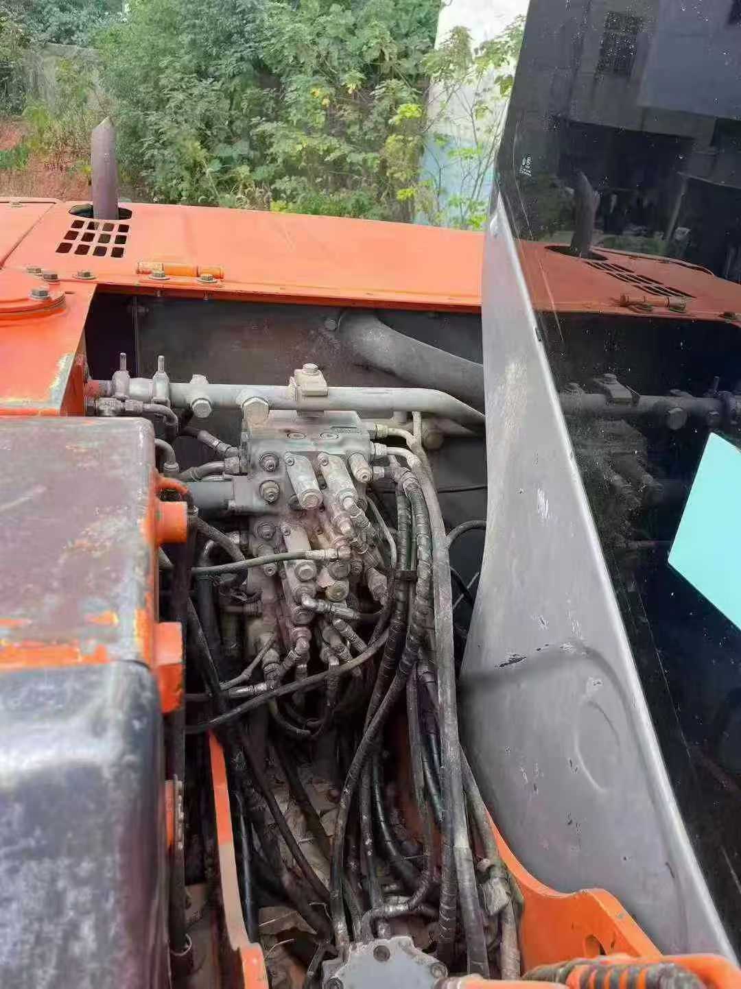 Used Hitachi ZX60 Excavator 2012 Model / 6