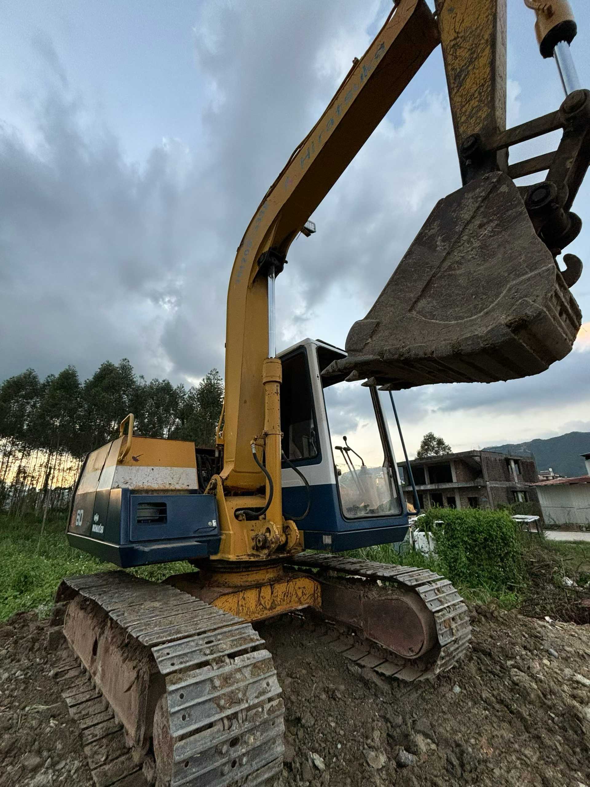 Buy Komatsu PC60-6 Used Excavator / 9 Used Komatsu PC60-6 Excavator 2016 Model / 9