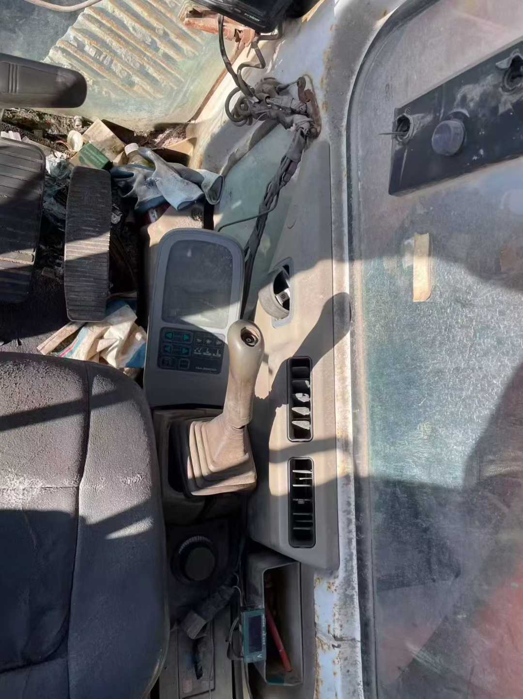 Used Doosan DH220-7 Excavator 2016 Model / 2