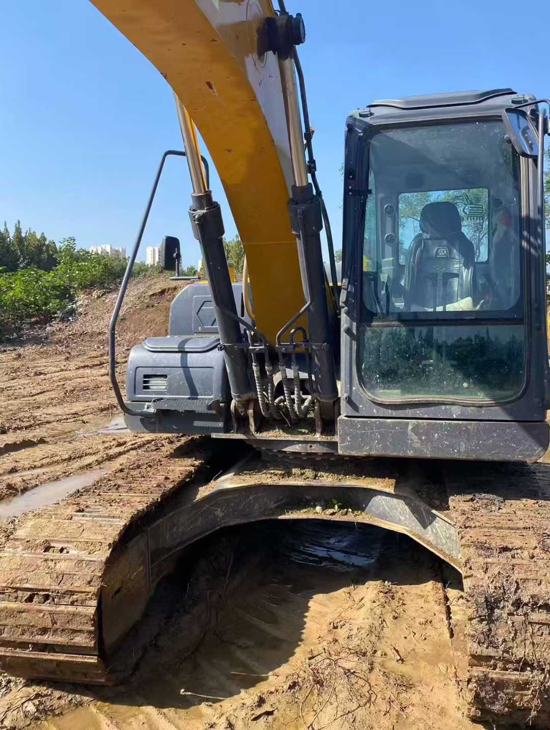 Used XCMG XE4000 Excavator 2021 Model / 3