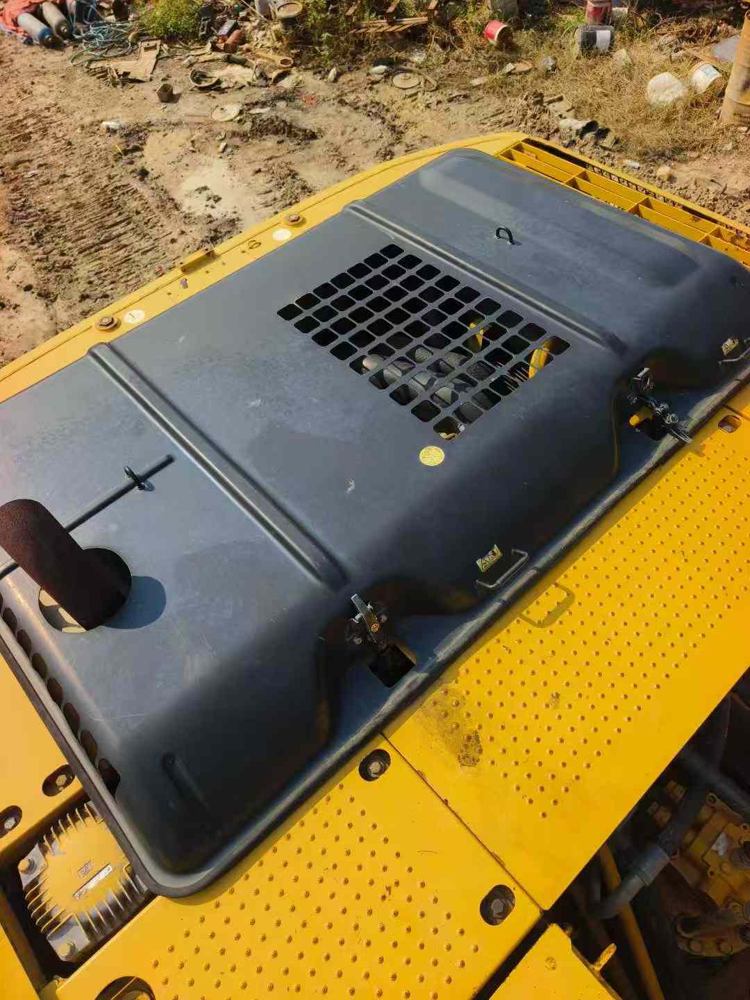 Used Caterpillar 320D Excavator 2011 Model / 7