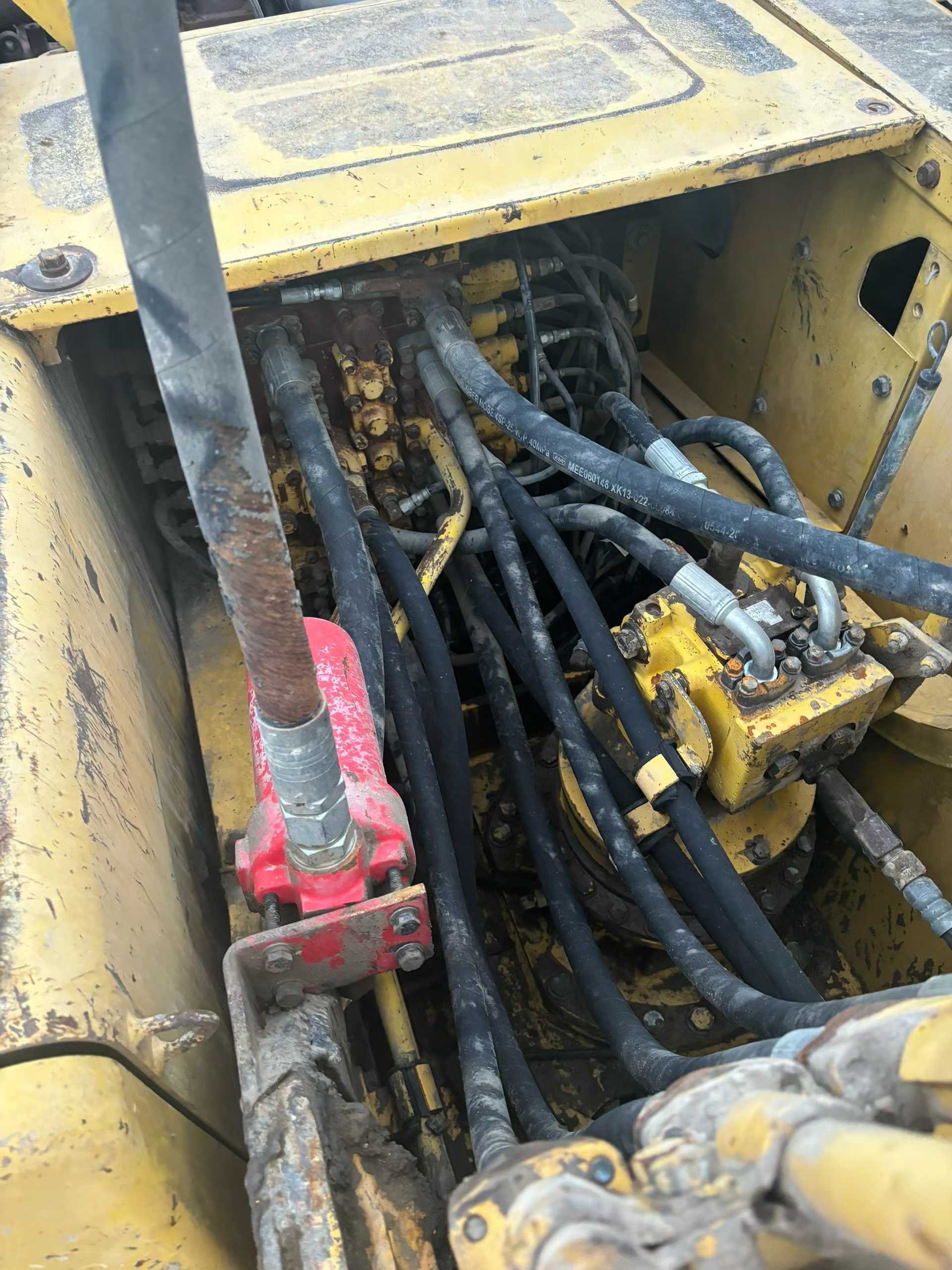 Used Komatsu PW200-7 Excavator 2016 Model / 3