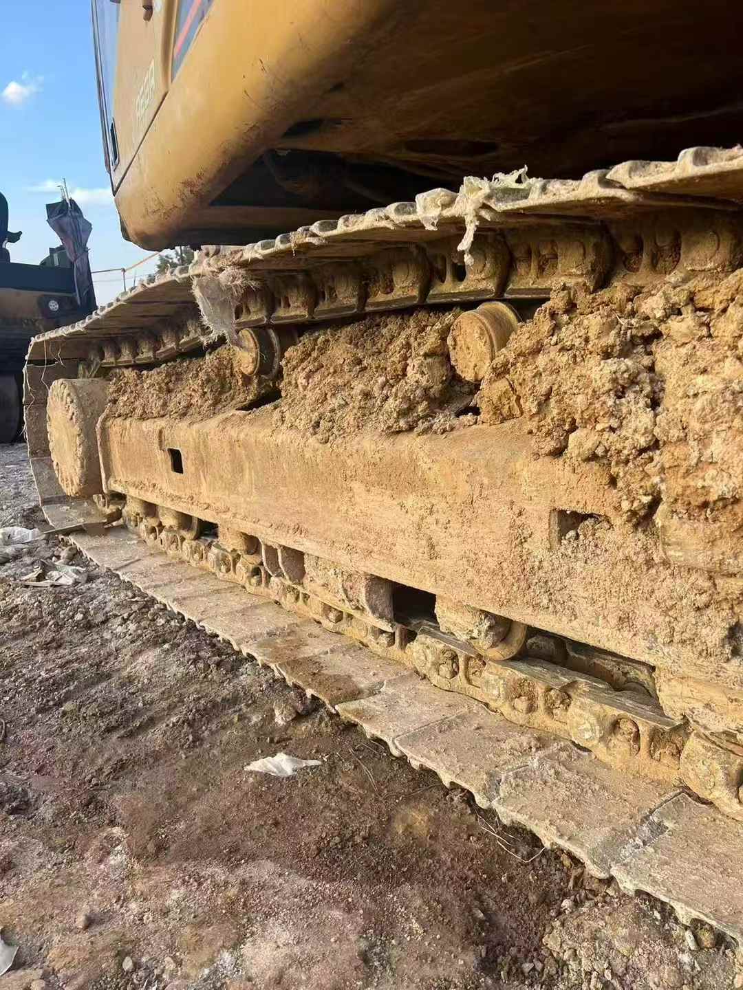 Used Caterpillar 320C Excavator 2016 Model / 3