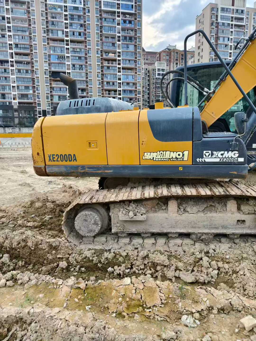 Used XCMG LW200 Excavator 2022 Model / 4