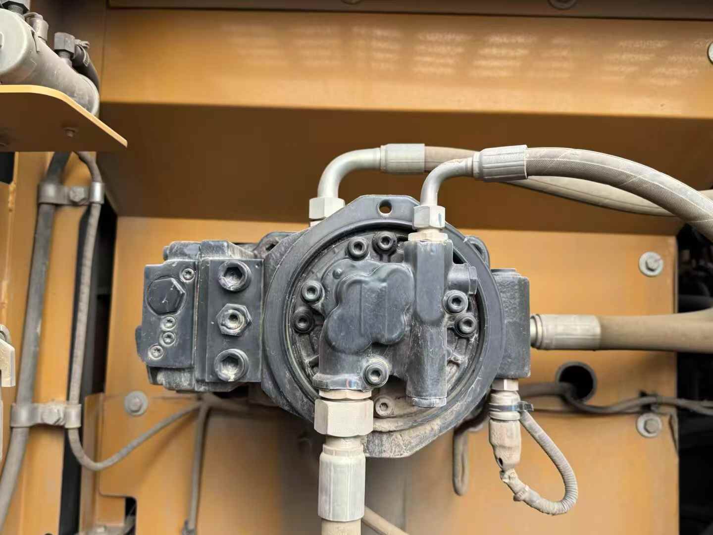 Used Sany SY245H Excavator 2022 Model / 7