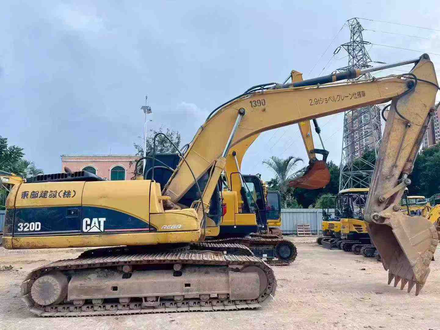 Used Caterpillar CT20 Excavator 2016 Model / 2