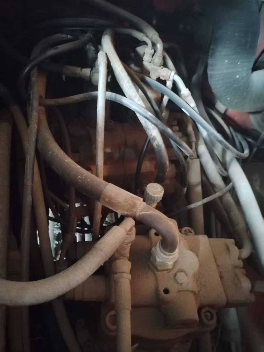 Used Doosan DH220 Excavator 2016 Model / 3