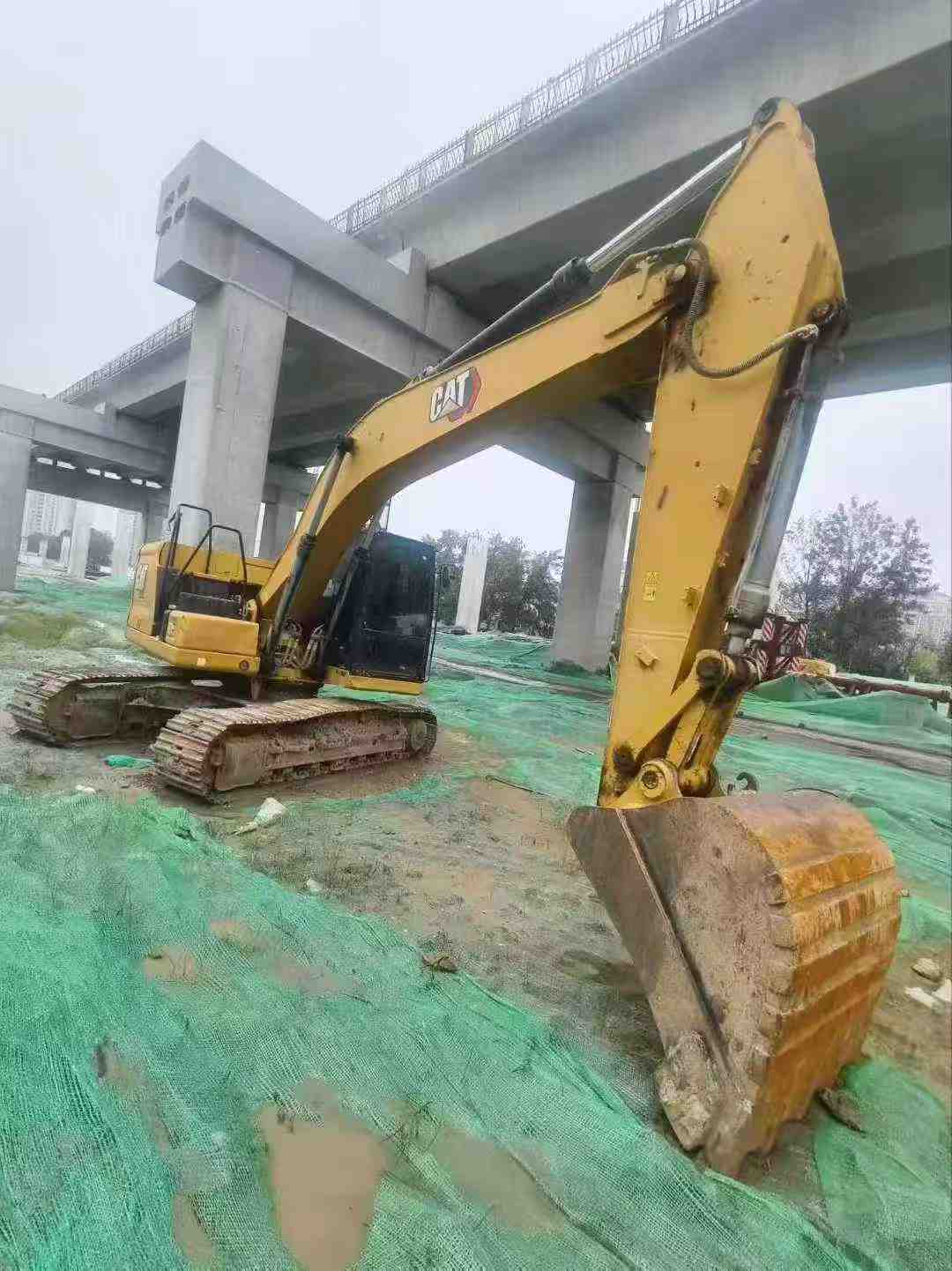 Used Caterpillar 320GC Excavator 2020 Model / 8