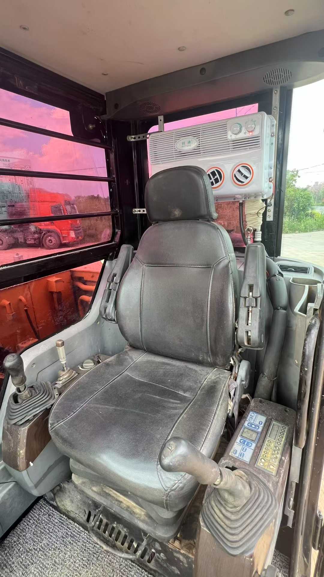 Used Sany SY75 Excavator 2016 Model / 8