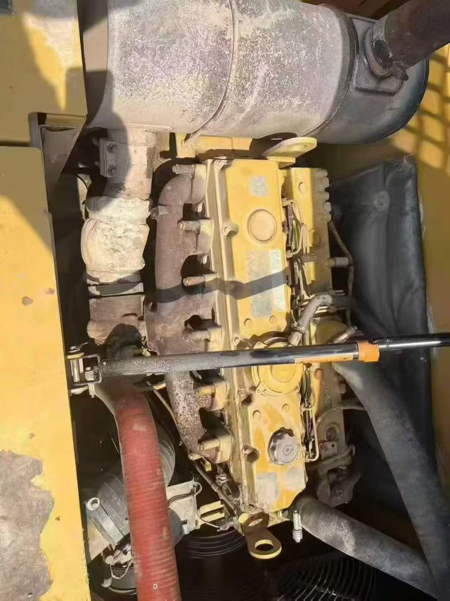 Used Caterpillar 320D Excavator 2015 Model / 6