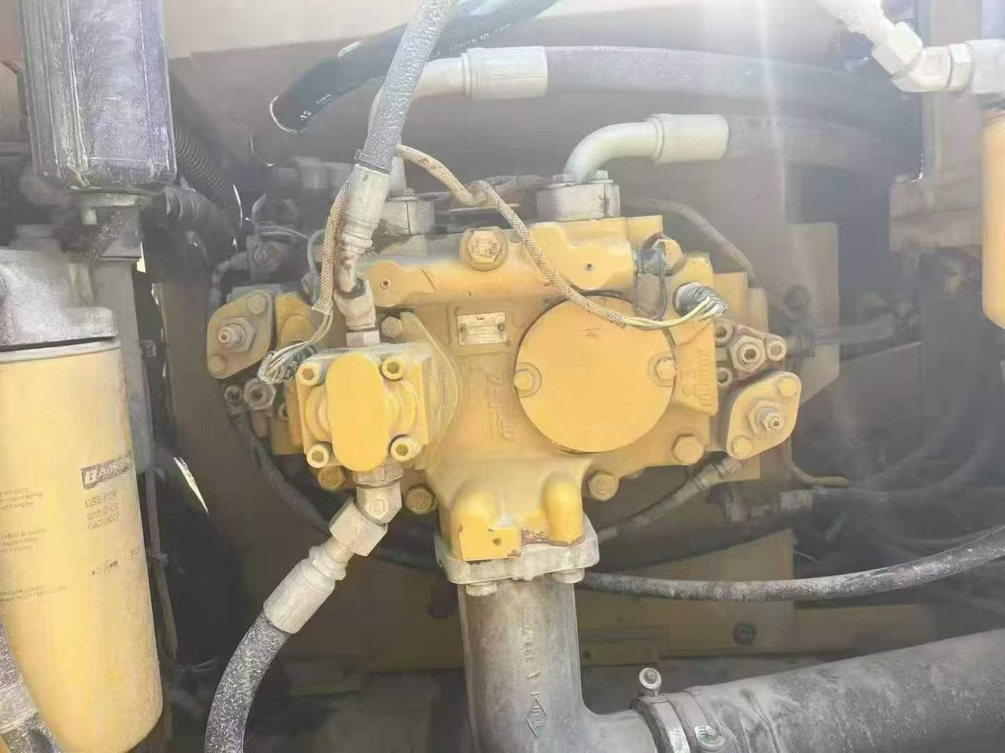 Used Caterpillar 320D Excavator 2015 Model / 4