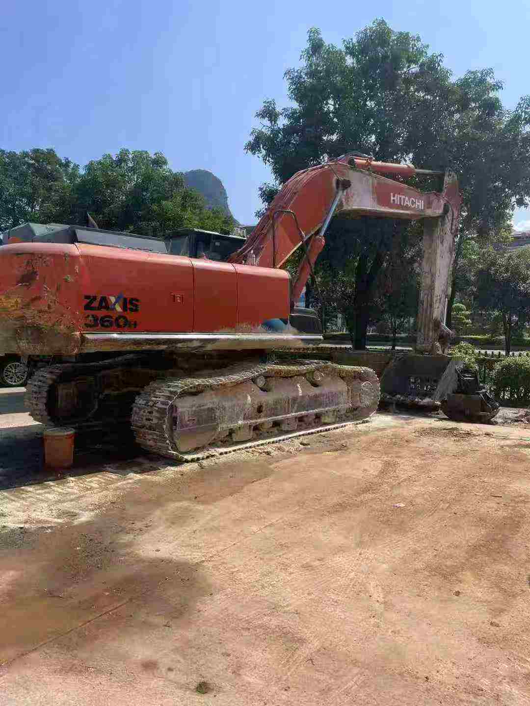 Buy Hitachi ZX60-5A Used Excavator / 1