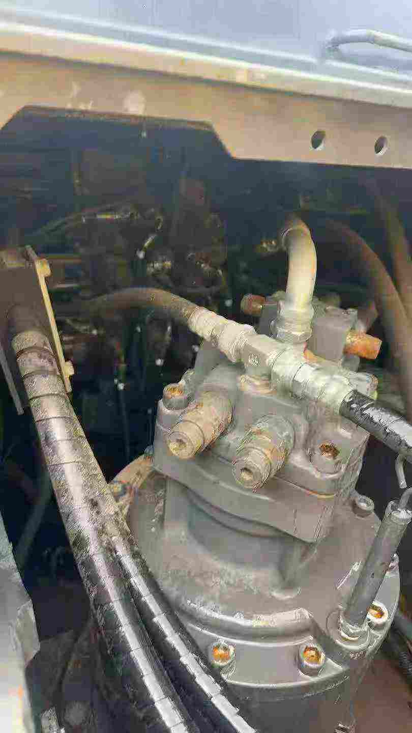 Used Sumitomo SH300 Excavator 2016 Model / 3