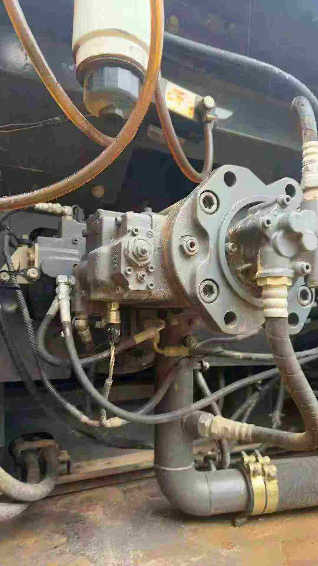 Used Sumitomo SH300 Excavator 2016 Model / 2