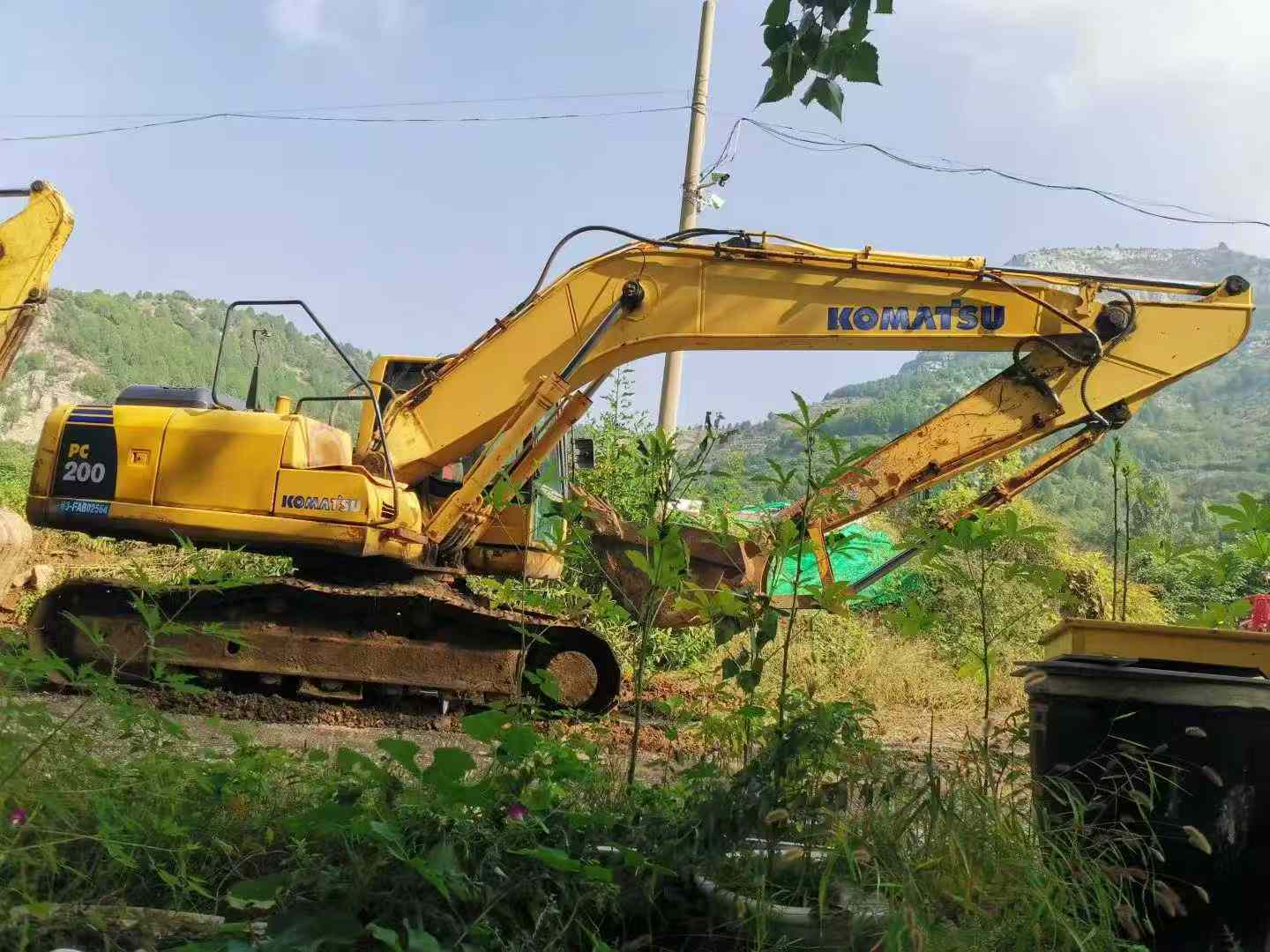Buy Komatsu PC200 Used Excavator / 1