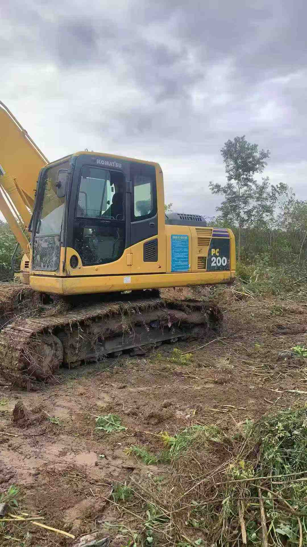Used Komatsu PC200 Excavator 2017 Model / 2