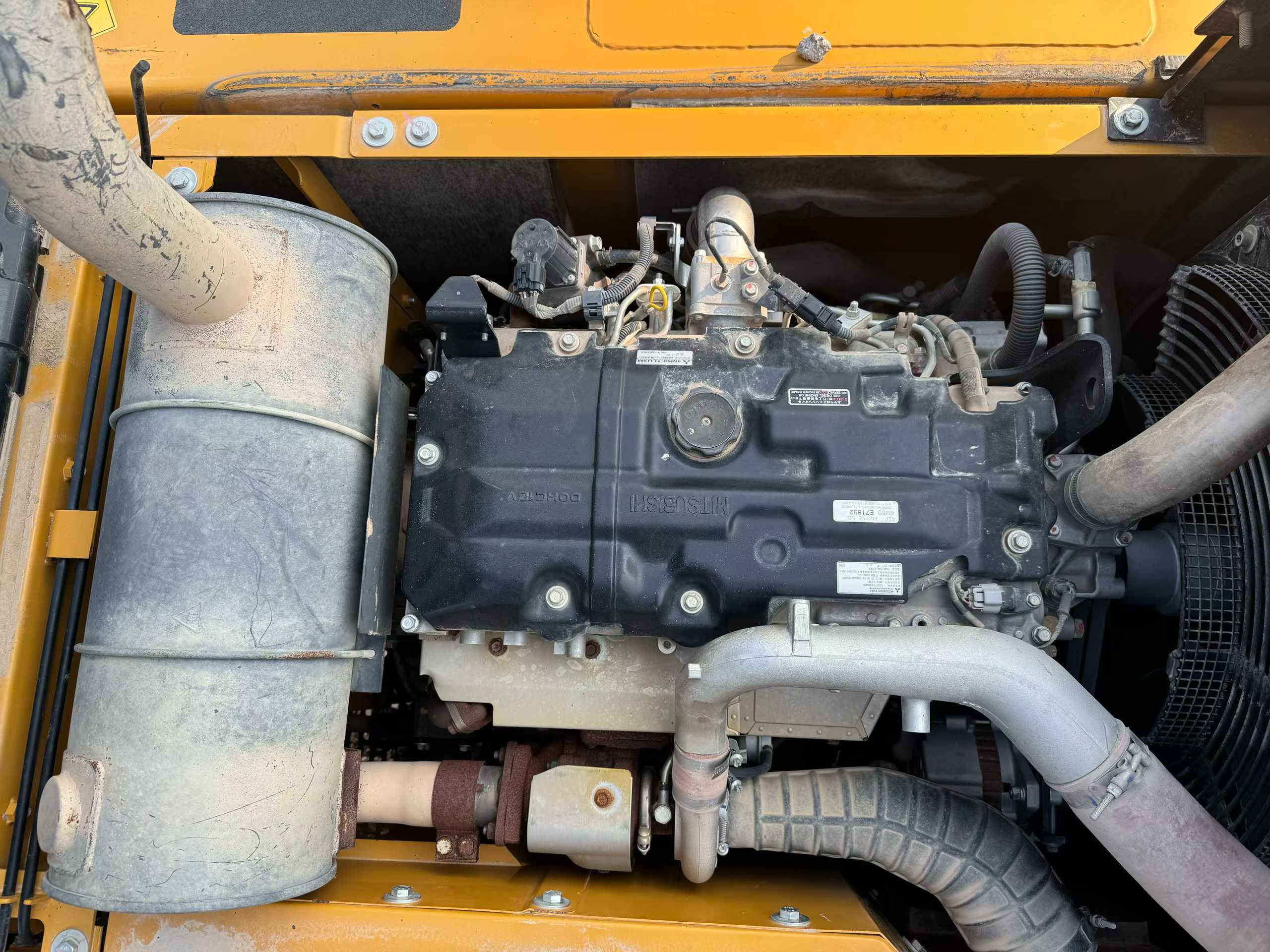 Used Sany SY205H Excavator 2021 Model / 8