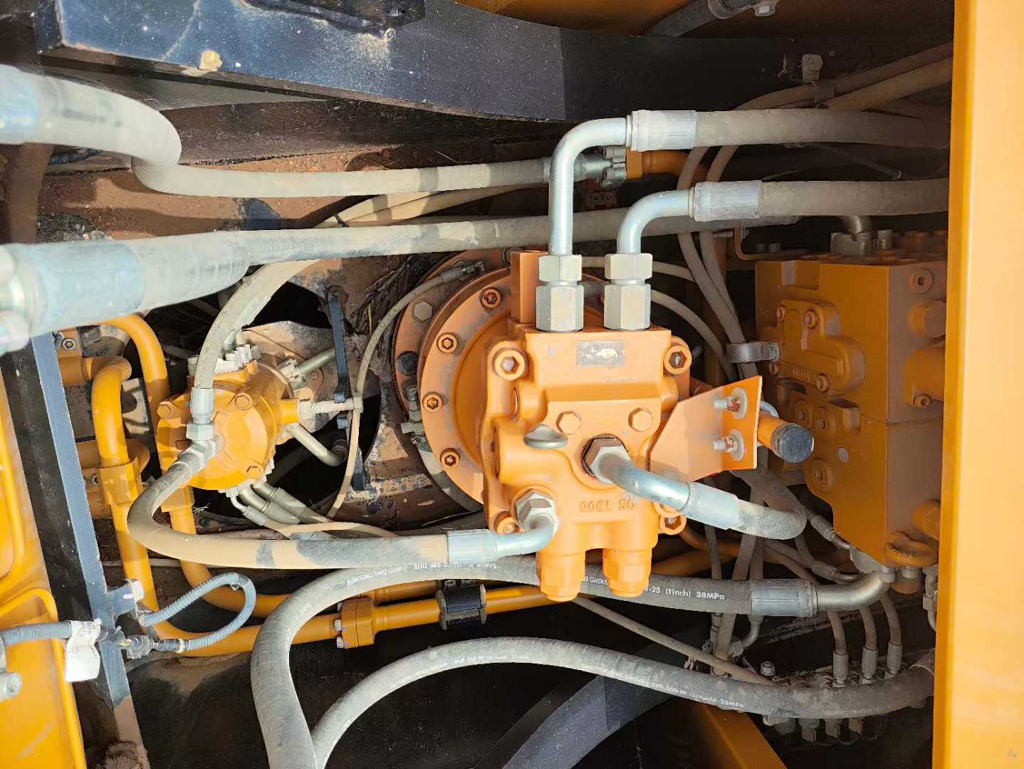 Used Sany SY200H Excavator 2021 Model / 6