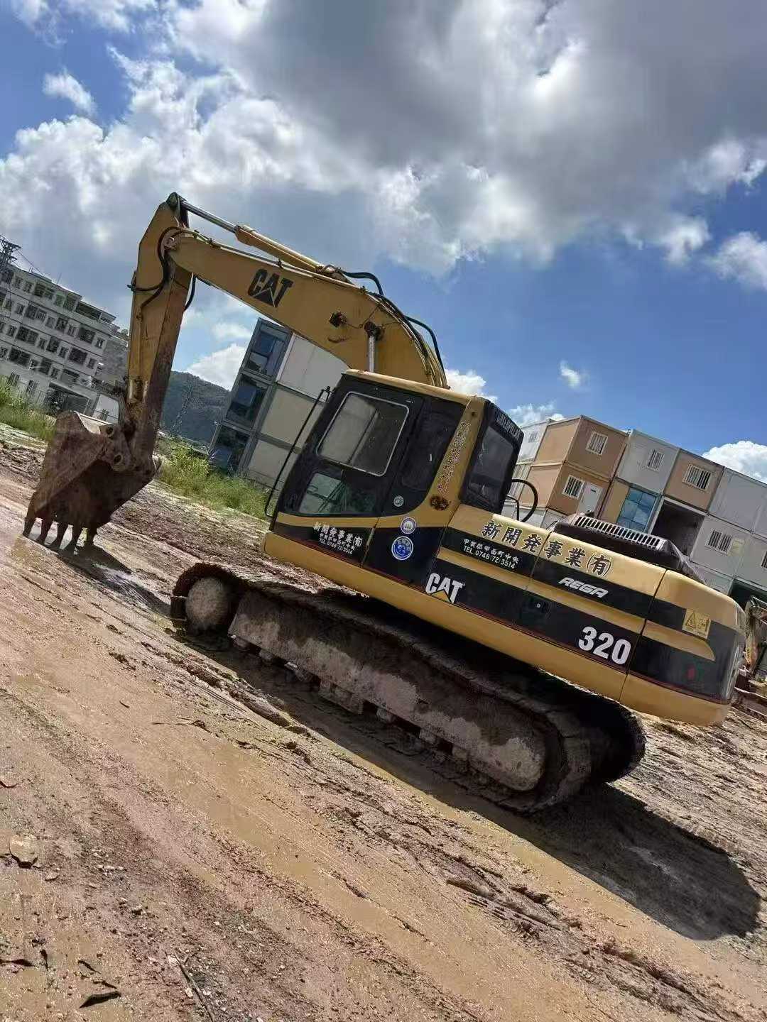 Used Caterpillar 320V2 Excavator 2016 Model / 9