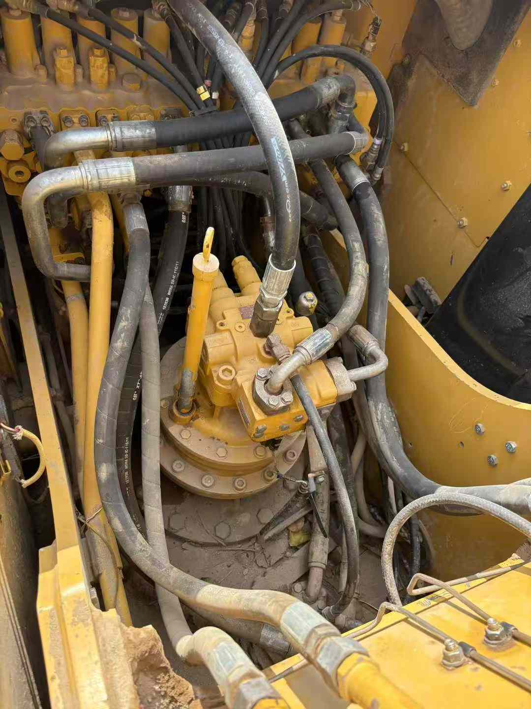 Used Caterpillar 323D2L Excavator 2017 Model / 7