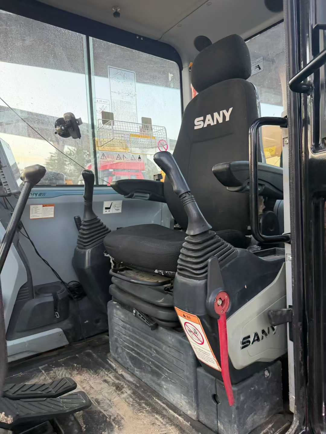 Used Sany SY60 Excavator 2016 Model / 8