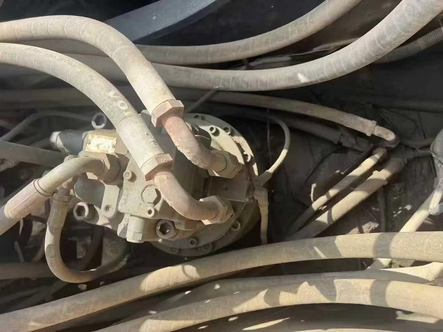 Used Volvo EW210C Excavator 2019 Model / 3