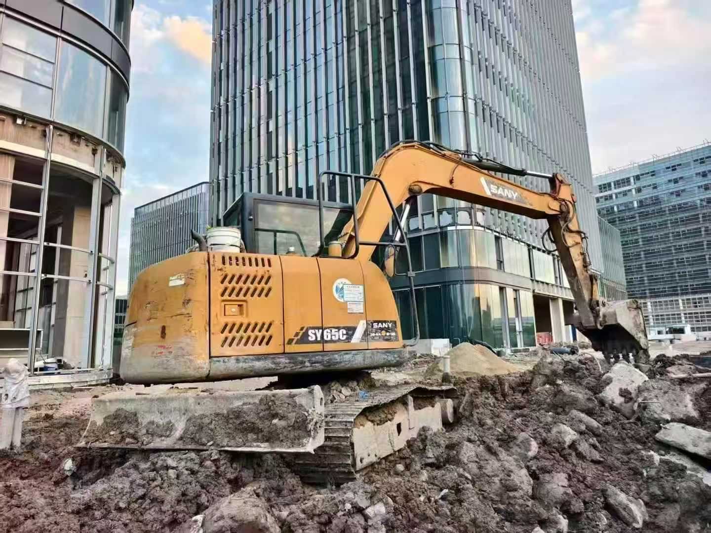 Used Sany SY65W Excavator 2017 Model / 2