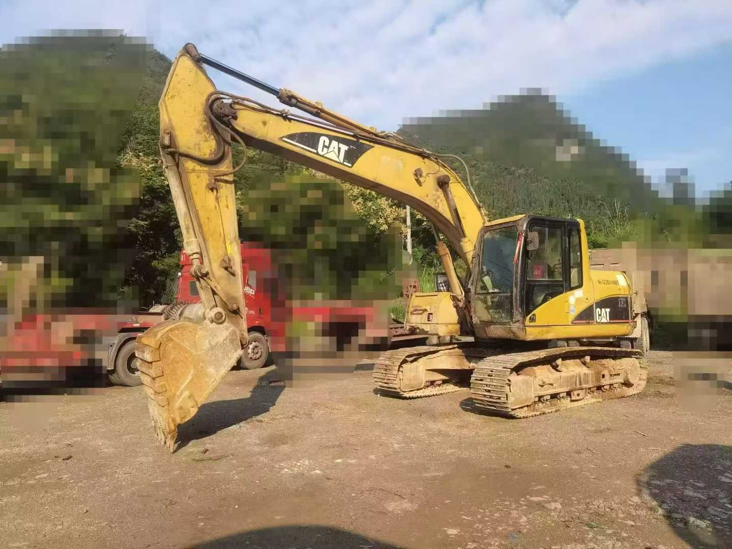 Used Caterpillar 320CU Excavator 2016 Model / 9