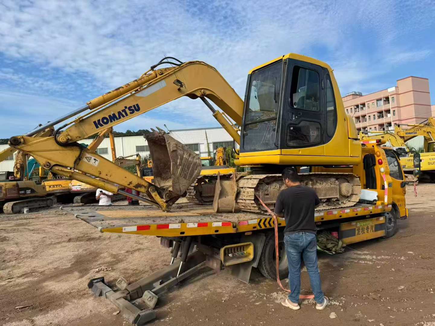 Used Komatsu PC60-7 Excavator 2016 Model / 3