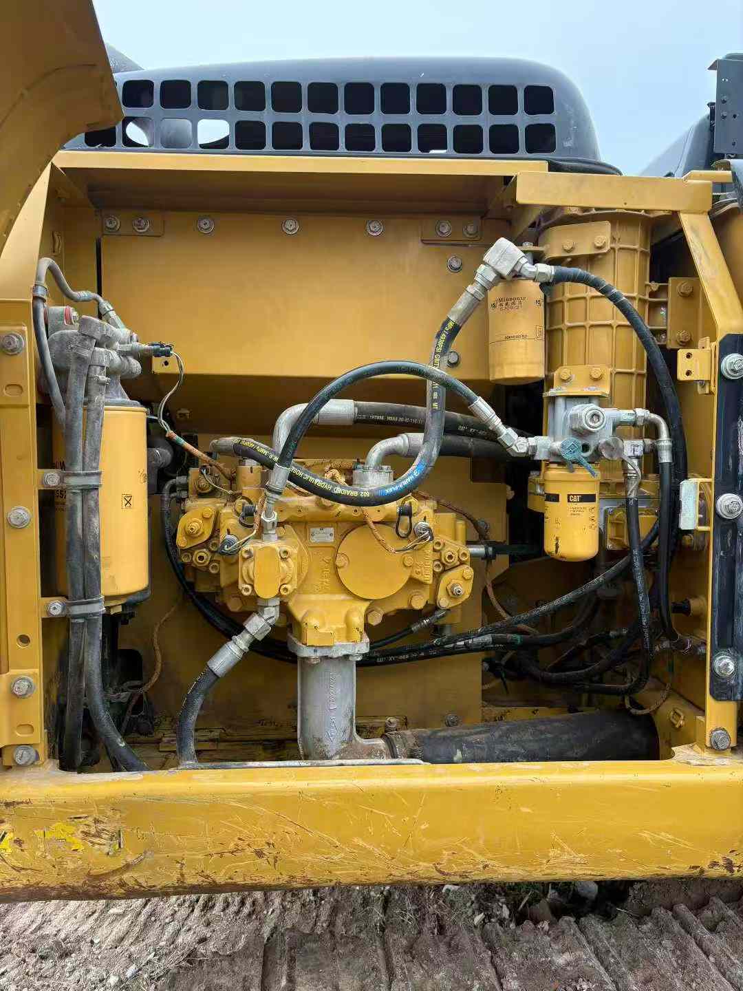 Buy Caterpillar 323D2L Used Excavator / 6 Used Caterpillar 323D2L Excavator 2017 Model / 6