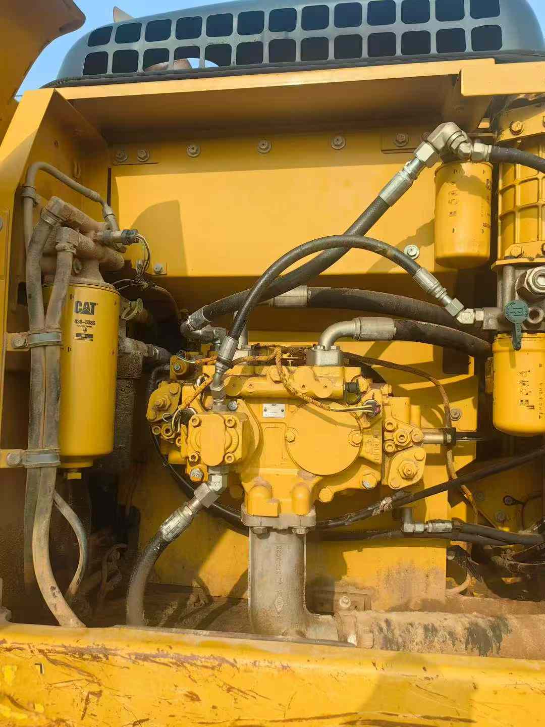 Used Caterpillar 323D2L Excavator 2017 Model / 5