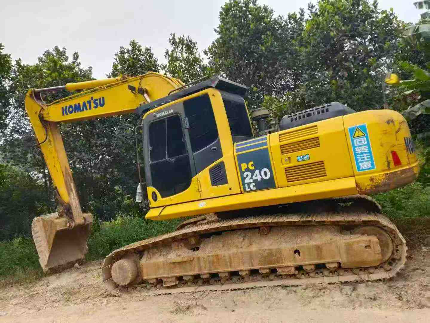 Used Komatsu PC240LC-8M0 Excavator 2016 Model / 2