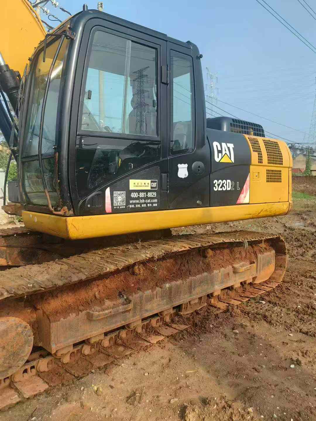 Used Caterpillar 323D2L Excavator 2017 Model / 2
