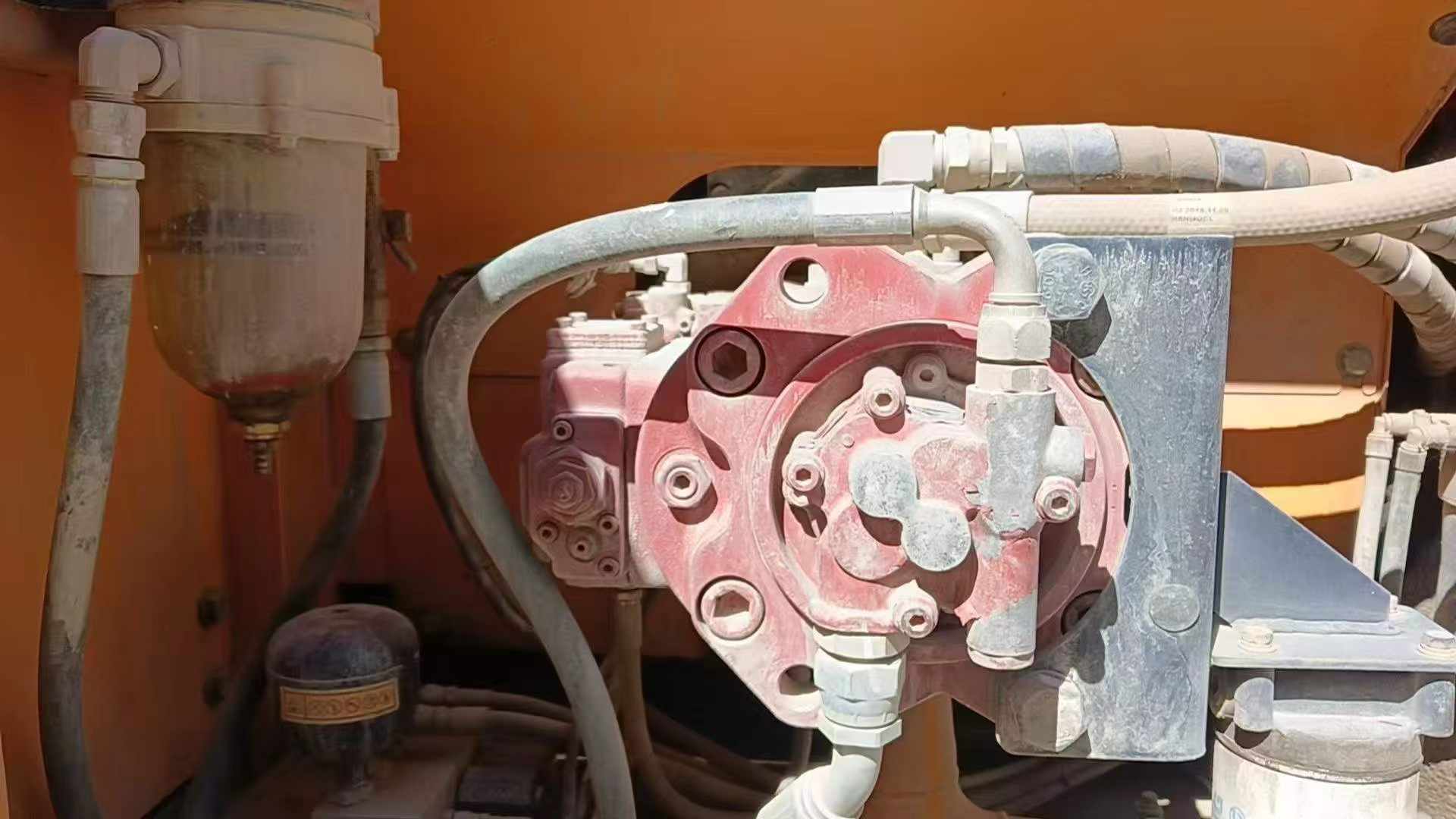 Used Hyundai R215VSN Excavator 2018 Model / 3